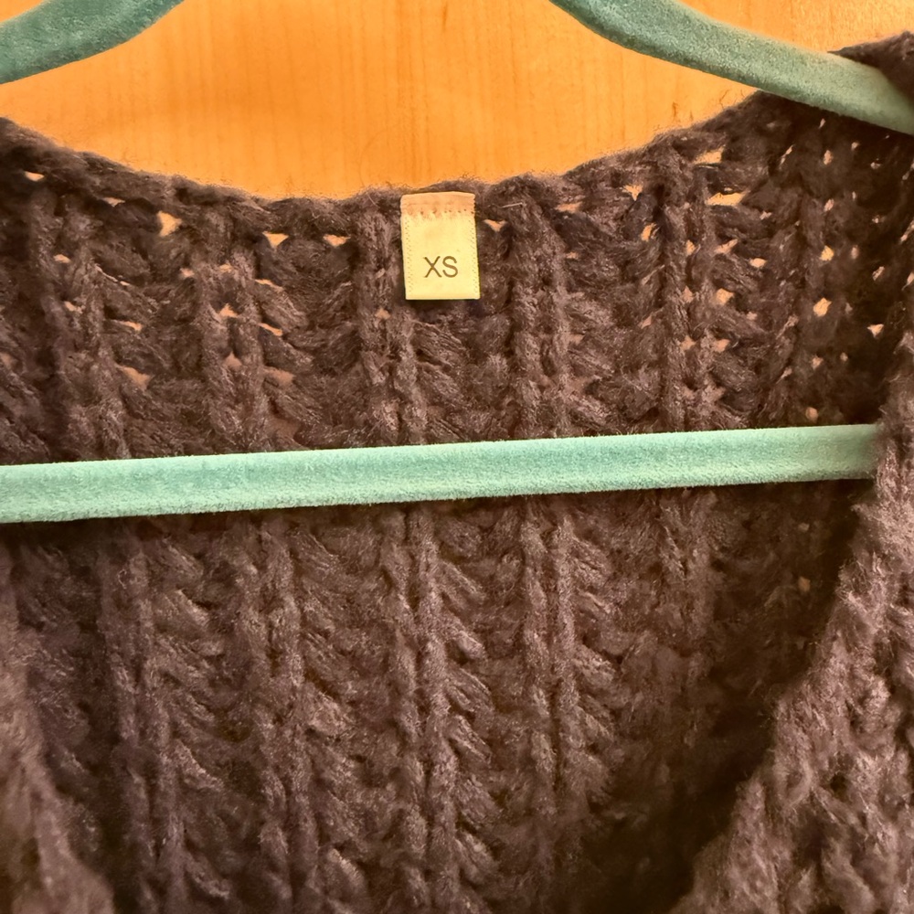 Chunky Blue Knit Vest with Gold Buttons - Picture 4 of 4